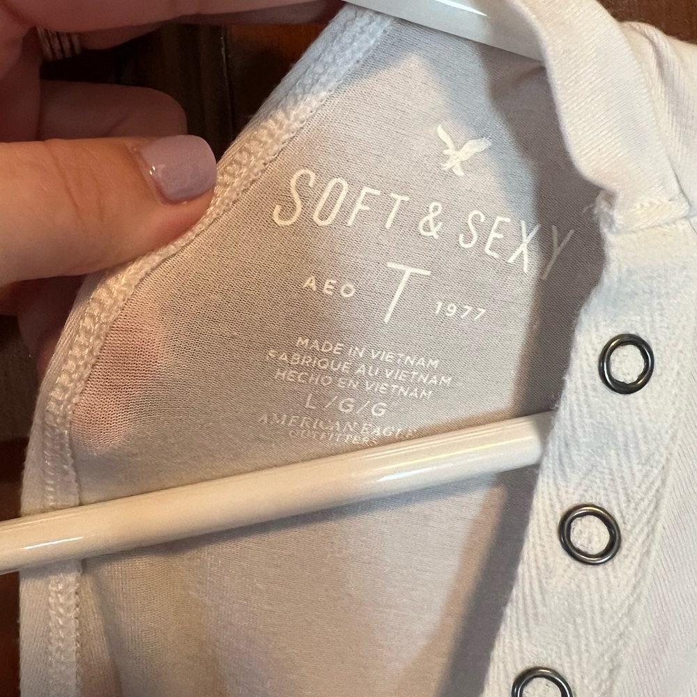 American Eagle tie dye soft & sexy top - Picture 4 of 5